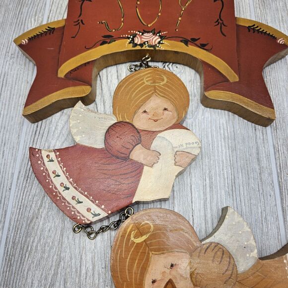Angel Wood Wall Hanging Hand Painted Tole Vtg Christmas JOY Angels Handmade - Picture 9 of 14